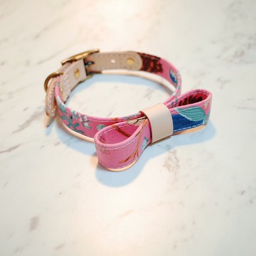 狗 活動式小啾啾項圈M號 粉紅心葉 花朵 附鈴鐺