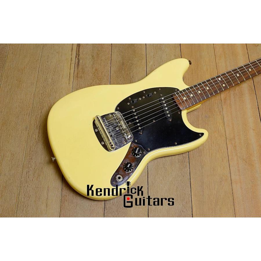 Fender 1977 Mustang   White w OHC