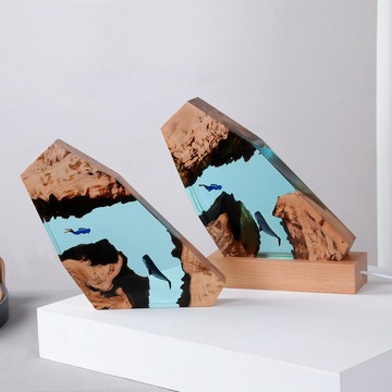 溶洞鲸鱼潜水员桌面摆件海洋艺术工艺品实木树脂灯生日礼物饰品潮 99購物節