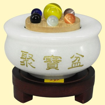 【吉祥開運坊】七星聚寶盆【聚財 貓眼石七星陣白玉石聚寶盆小型 附實木座】開光擇日