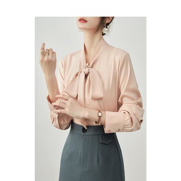 粉色飄帶蝴蝶結襯衫女2025年春秋新款通勤職業緞面高級感法式上衣