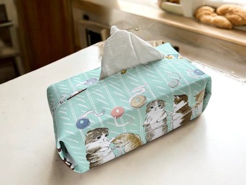 手作紙巾套。貓咪量腰圍