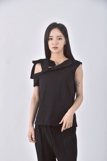 (S) suitangtang質感棉質綁帶蝴蝶結黑色短袖上衣