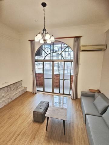 花花藝文特區♥️EQ別墅♥️全新裝潢3房車｜桃園市桃園區莊二街