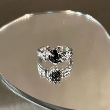 臺灣/✨戒指 情侶對戒原創設計暗黑風戒指復古風尾戒情侶對戒男女潮流款嘻哈個性可調節