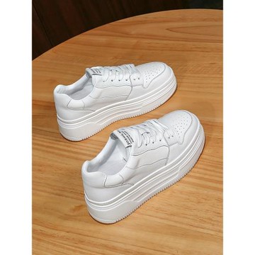 真皮輕便松糕小白鞋子女ins潮2025新款女鞋四季款百搭洋氣板鞋女