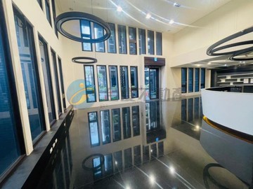 多城國際MM│挑高三角窗頂新商圈燙金店｜高雄市鳳山區頂新一街