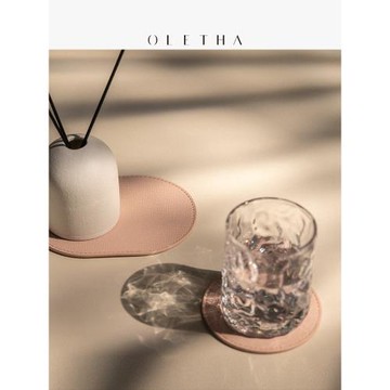 OLETHA北歐簡約風皮革餐桌隔熱防滑杯墊香薰蠟燭橢圓形裝飾擺件墊