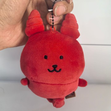 日係chiikawa自嘲熊可愛長角紅鬼係列毛絨公仔掛件卡通包掛飾萌