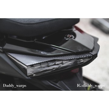 [老爸包膜店] SYM 三陽 JETS 尾燈上蓋卡夢 碳纖維  燈膜 改色 抗霧化 抗UV 改裝 黑化