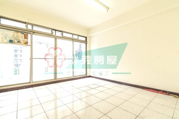 南屯投資置產臨路透天-承辦李雅豐｜台中市南屯區寶山五街