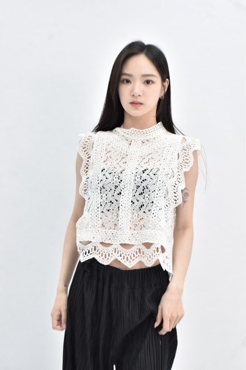 (S) show me love 蕾絲無袖白色上衣