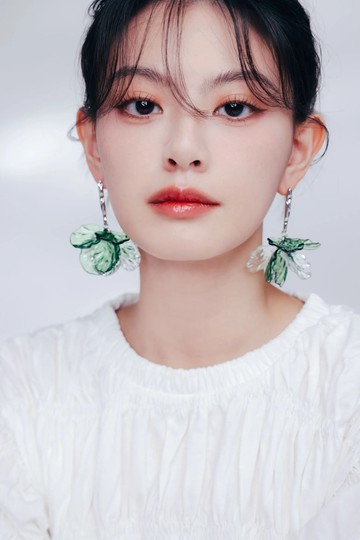 COR-DATE / 童趣花語 / 綠色漂浮耳環