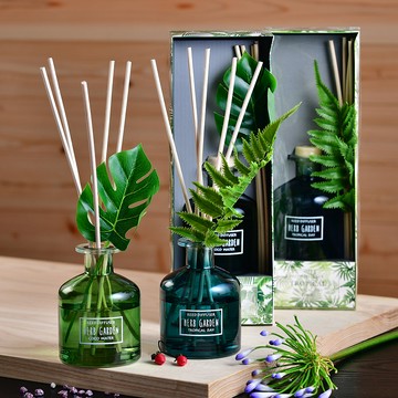 【YU Living】樹葉造型裝飾香氛擴香瓶 容量160ml(2款/綠色_COCO WATER/藍色_TROPICAL DAY)