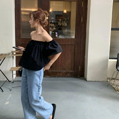 パフスリーブブラウス オフショルダーブラウス 被らないブラウス出かけブラウス 大人ファッション 大人コーデ 大人カジュアル 大人韓国コーデ バブルスリーブブラウス オフショルダーブラウス 被らない