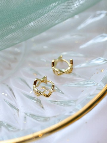 純銀菱形耳扣女幾何耳釘新款潮大氣圓環耳環圓圈耳夾時尚氣質1入