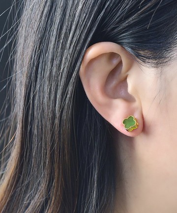 和田玉純銀四葉草耳釘 寓意吉祥如意 雕工精緻 上身簡單大方