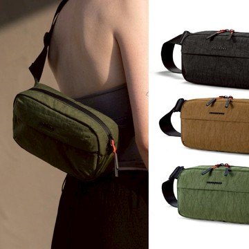 水洗紋理-防水貼身斜背胸包｜防潑水材質｜多隔層收納 松葉綠