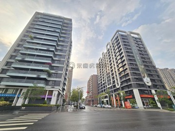 近巨蛋R15生態園區#溫馨大4房+4個車位｜高雄市左營區重立路