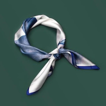 知霧春夏季藍色女高級感ins絲巾