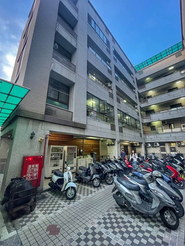 專簽~大葉大學首選電梯四套金雞母｜彰化縣大村鄉山腳路