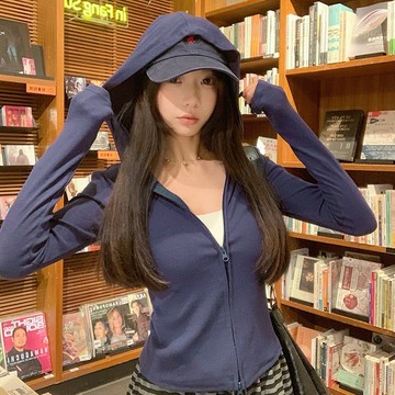 【🔥台灣出貨🔥】設計感連帽長袖外套 女秋季chic上衣 拉鏈開衫上衣 薄款長袖外套 收腰顯瘦帽衫 開衫外套