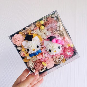 Hello Kitty 畢業永生花盒