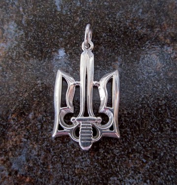 烏克蘭銀三叉戟帶劍項鍊吊墜，帶劍炭的銀tryzub