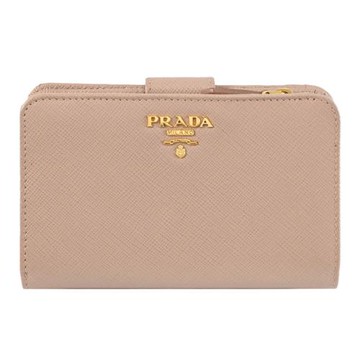 PRADA 1ML225 經典金屬LOGO防刮皮革扣式零錢中夾.柔粉