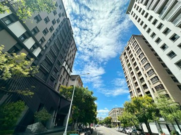 小鈺兒♏北屯十期大三房平車馬上看屋超漂亮!!｜台中市北屯區軍福十三路