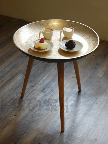 【金箔小几】全實木 原價1萬5,清倉大拍賣 桌面貼金箔