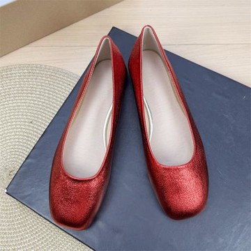 2025年秋季新款國慶紅單鞋女方頭淺口亮片平底鞋大碼女鞋軟底舒適
