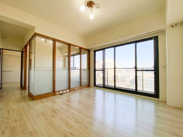 一看就喜歡的家｜中高樓層明亮3房＋休旅車位 ｜台中市大雅區建興路