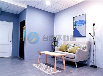 文藻鼎中商圈臨路收租金店｜高雄市三民區天祥一路