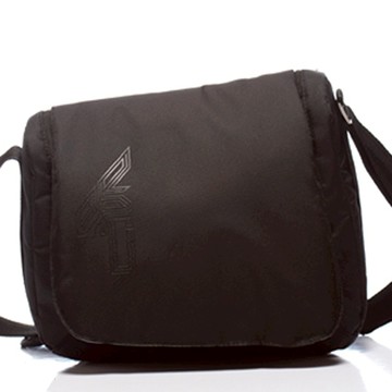 eeBag 超輕多功能萬用包 _黑EB0225