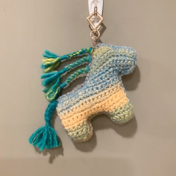 小馬其實並不小—獨處的自由 鉤織小馬—吊飾/馬年/玩偶
