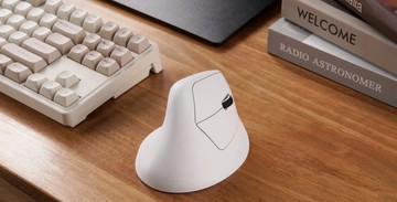 Keychron M5 人體工學無線滑鼠