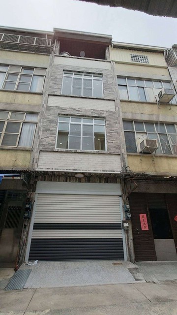 高醫商圈*吉林商圈翻新透天｜高雄市三民區吉林街