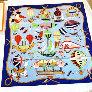 卡通熱氣球大方巾~90cm手工卷邊斜紋綢絲巾圍巾披肩兩用禮品可愛