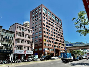 大巨蛋旁超值金店面-請洽小巢胡旭文｜台北市松山區光復南路