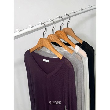 Codibook｜韓國 kim9hope 美麗諾羊毛V領寬鬆針織上衣［預購］針織衫 毛衣 女裝