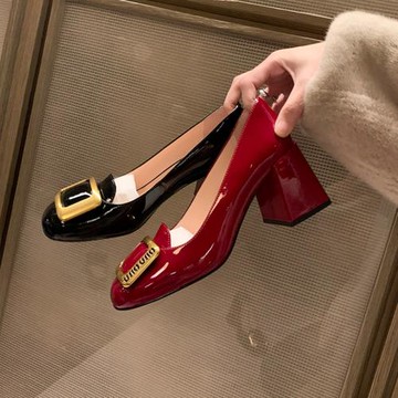 葡萄媽2024新款法式圓頭方扣淺口粗中高跟單鞋女小香風瑪麗珍鞋女