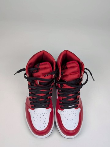 微瑕疵-左右腳鞋面結晶體色差 CD0461-601/9 WMNS Air Jordan 1 High OG ‘Satin Red’