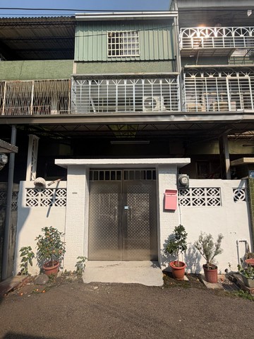 全新整理一手屋低總價透天別墅｜台中市太平區光興路