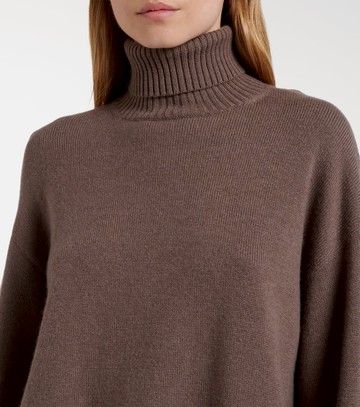 Brunello Cucinelli Oversized cashmere turtleneck sweater