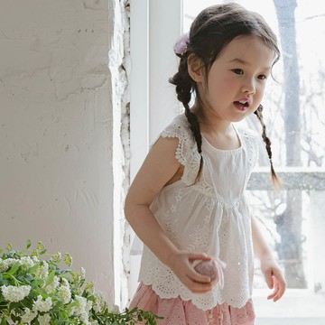 韓國 Puellaflo - 蕾絲鏤空雕花無袖上衣-白