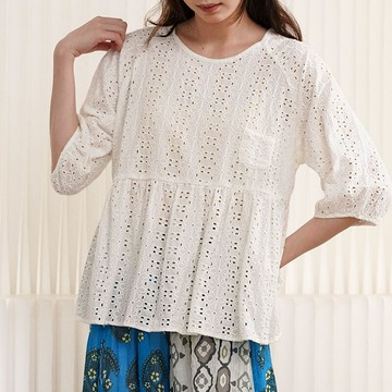 文藝鏤空刺綉圓領上衣121379C