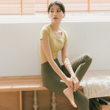 親膚細螺紋高腰九分運動褲-海藻綠