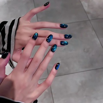 Yuki Nail高階氛圍感氣質墨爾本深藍貓眼穿戴甲短款超顯白甜酷簡約
