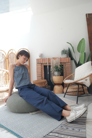 牛津棉質高腰拉鍊式寬褲 _ MAKROOD : 海軍藍色